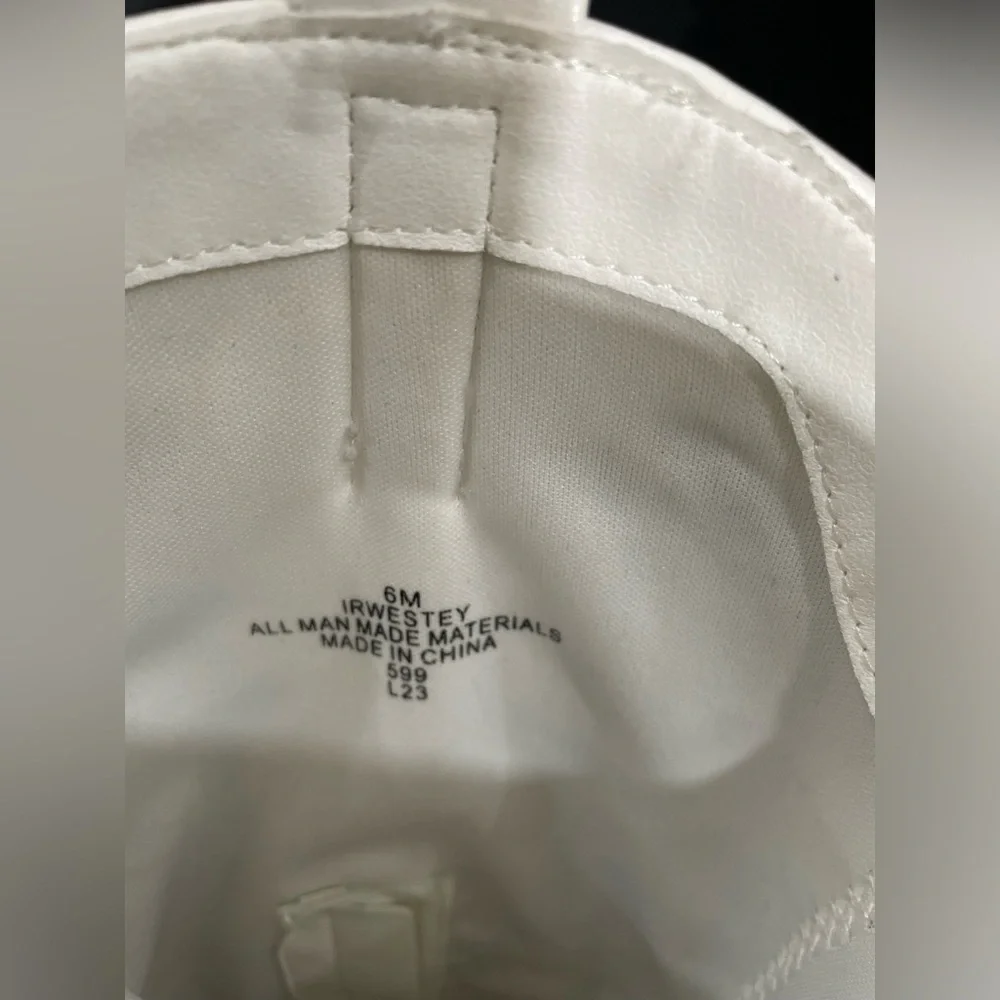 🤍ivory women's boots women’s 
Size: 6 - Picture 10 of 12